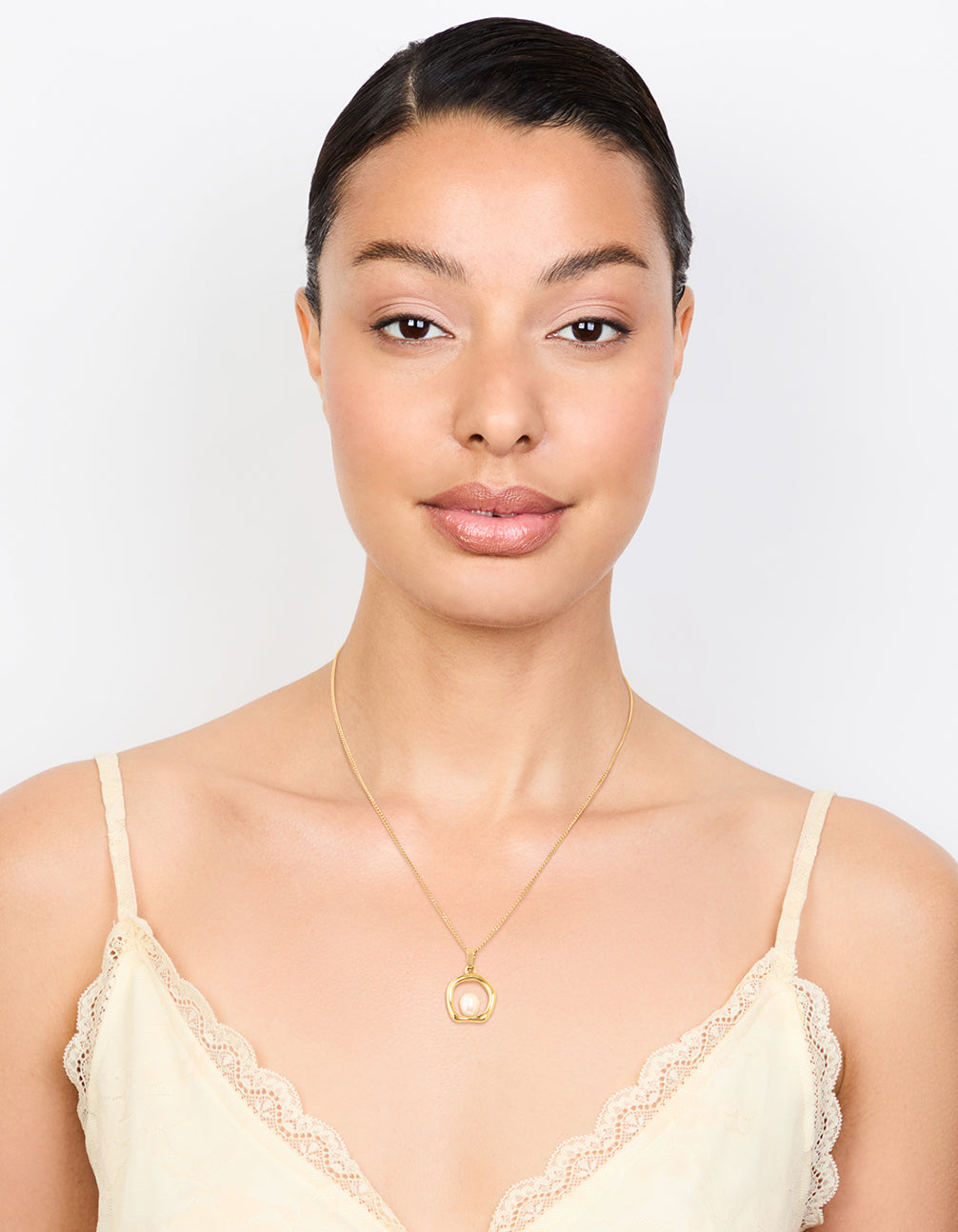 Waterproof Gold Plated Stainless Steel Freshwater Pearl Molten Hoop Pendant Necklace