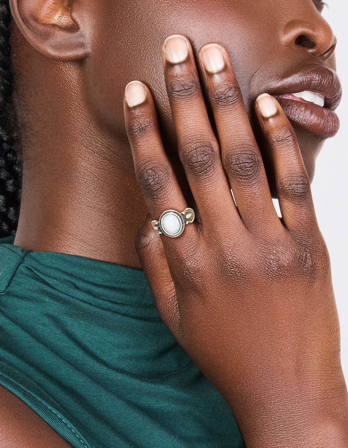 Antique Silver Oval Moonstone Ring