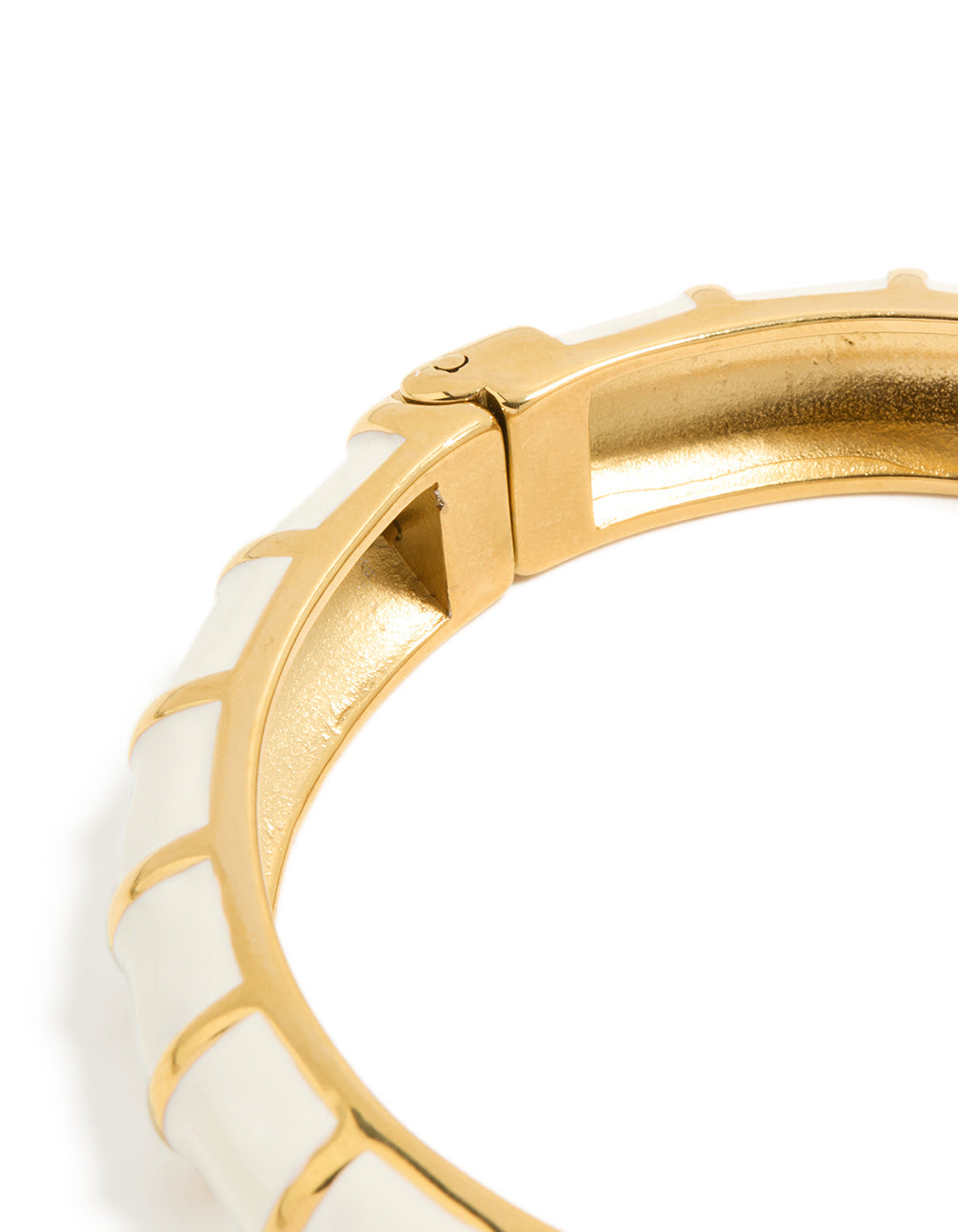 Waterproof Gold Plated Stainless Steel White Enamel Ribbed Bangle